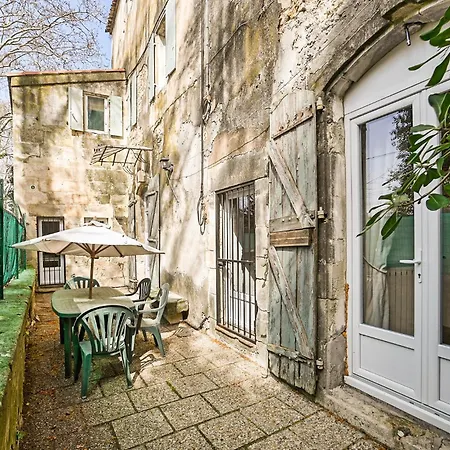 Appartement Lovely In With Wifi Nîmes
